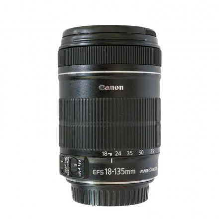Об'єктив Canon EF-S 18-135mm f / 3.5-5.6 IS USM